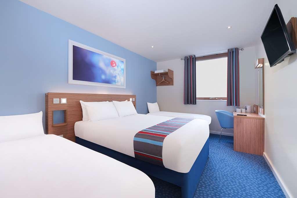 Travelodge Guildford Szoba fotó