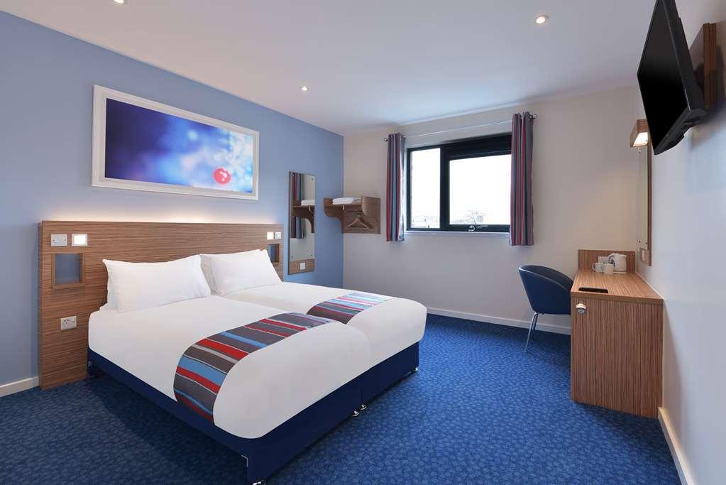 Travelodge Guildford Szoba fotó