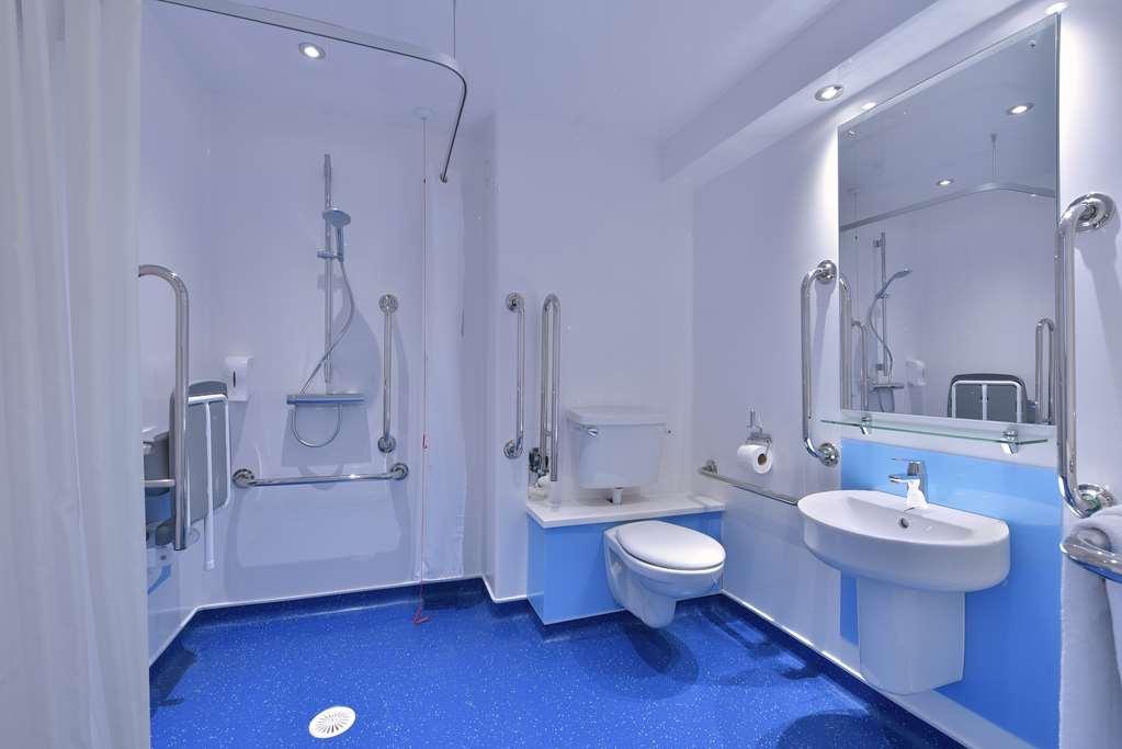 Travelodge Guildford Szoba fotó