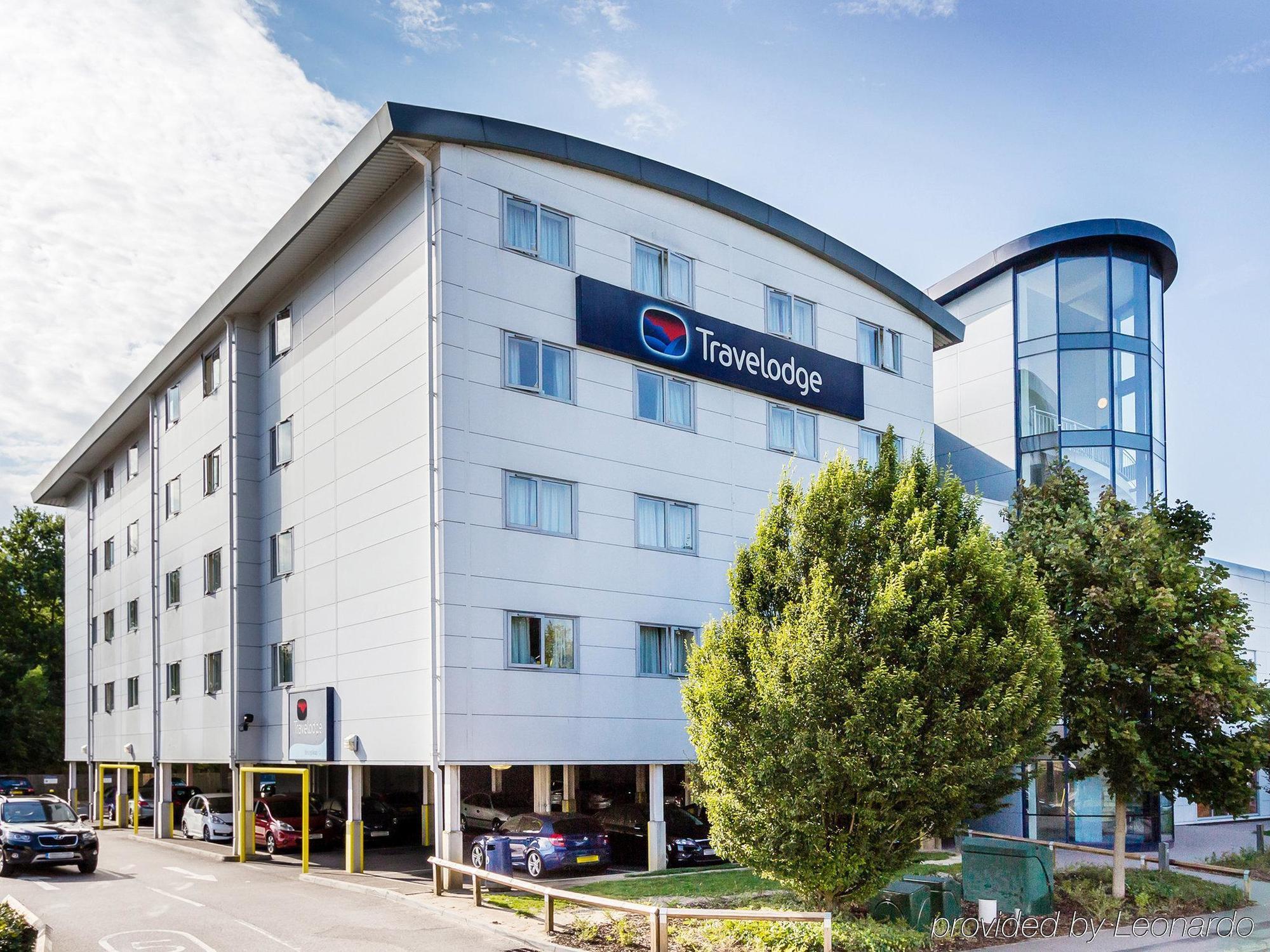 Travelodge Guildford Kültér fotó