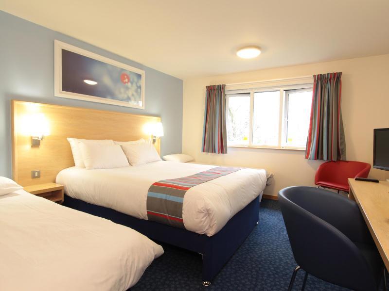 Travelodge Guildford Kültér fotó