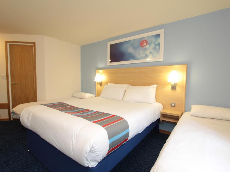 Travelodge Guildford Kültér fotó